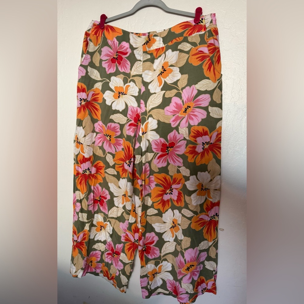 Lane Bryant Paperbag Wide Leg Pant Great condition